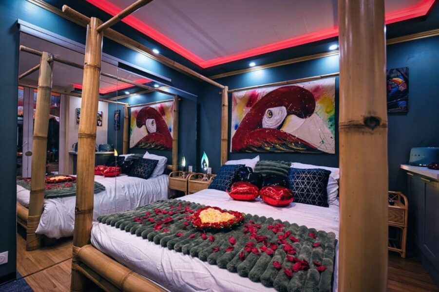Stanislas Sensual Bali Love Room