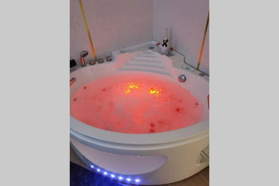 jacuzzi