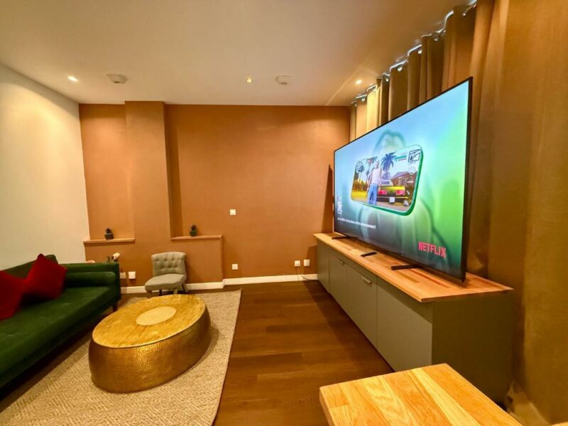 tv Colline, La suite cinéma spa privée